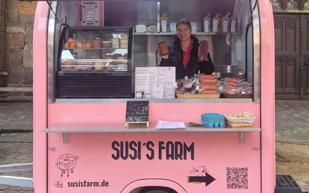 Susi´s Farm – Mit dem Verkaufswagen in Oldenburg, Elsfleth und Hude auf den Wochenmärkten